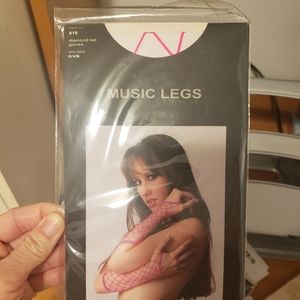 Pink neon fish net gloves